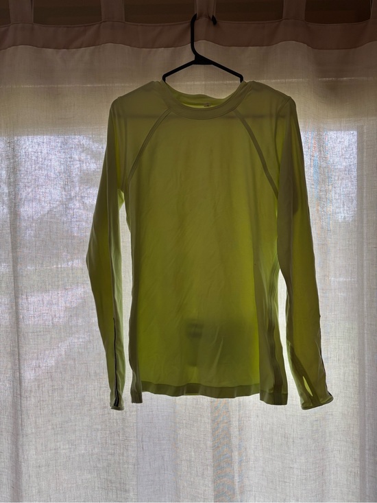 lululemon athletica Other - Men’s Lululemon athletic top